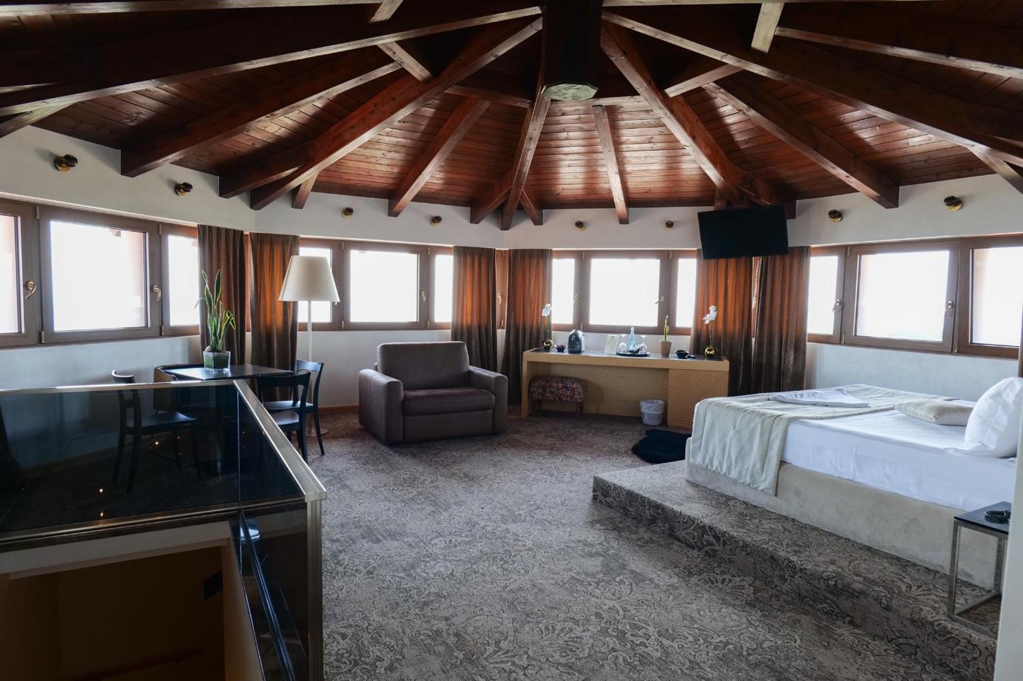 Agroturizem Kodra E Kuajve Hotel Škalngur Eksteriør billede